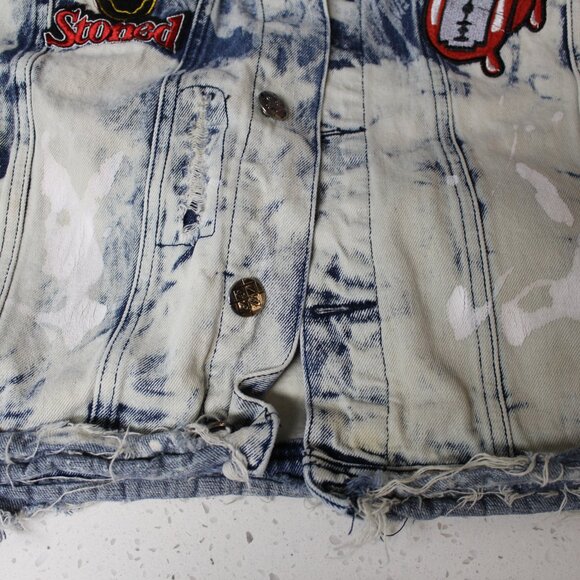 VEST - Picture 11 of 12